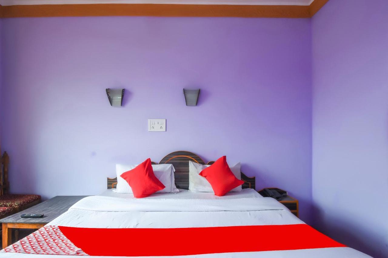 Oyo Hotel New Divine Kashmir Durgjan Ngoại thất bức ảnh