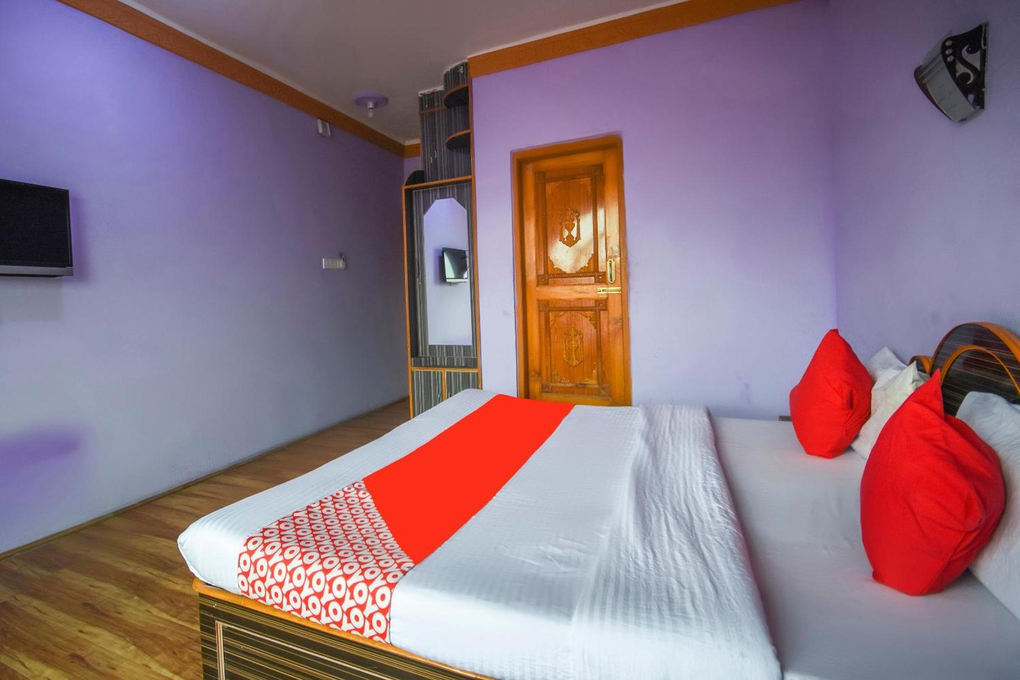 Oyo Hotel New Divine Kashmir Durgjan Ngoại thất bức ảnh