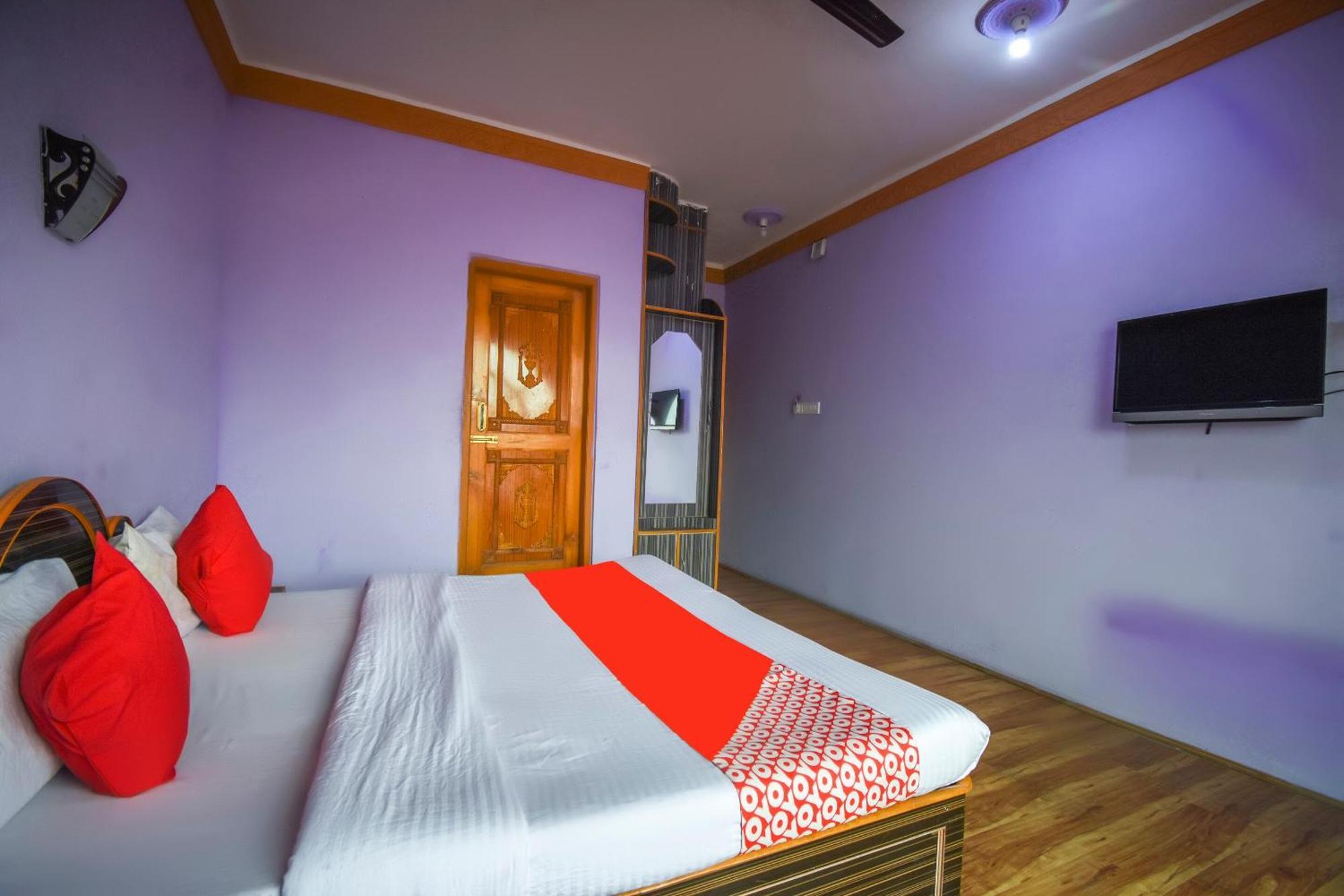 Oyo Hotel New Divine Kashmir Durgjan Ngoại thất bức ảnh