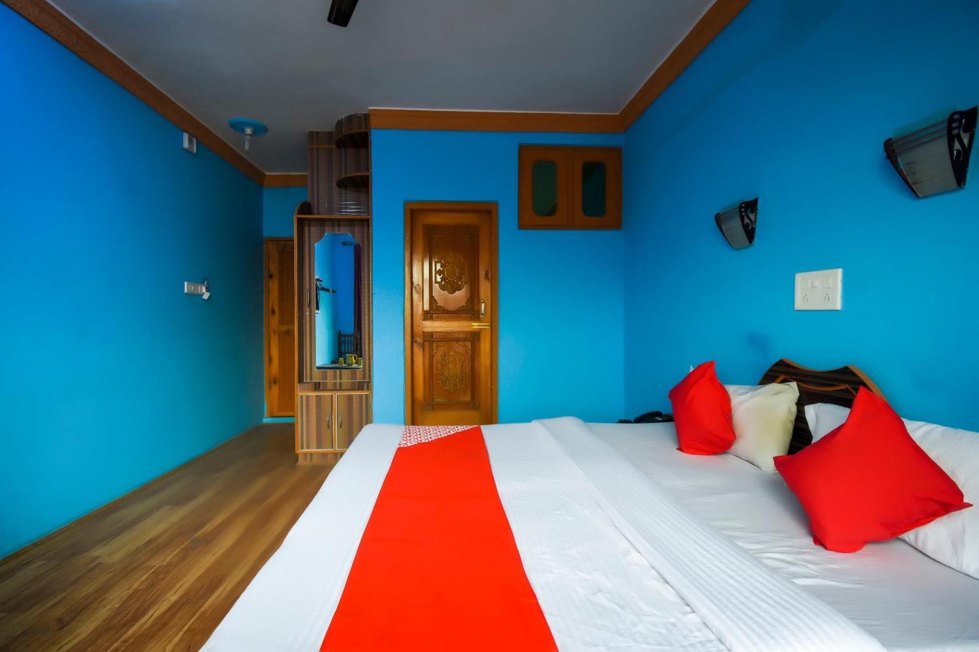 Oyo Hotel New Divine Kashmir Durgjan Ngoại thất bức ảnh