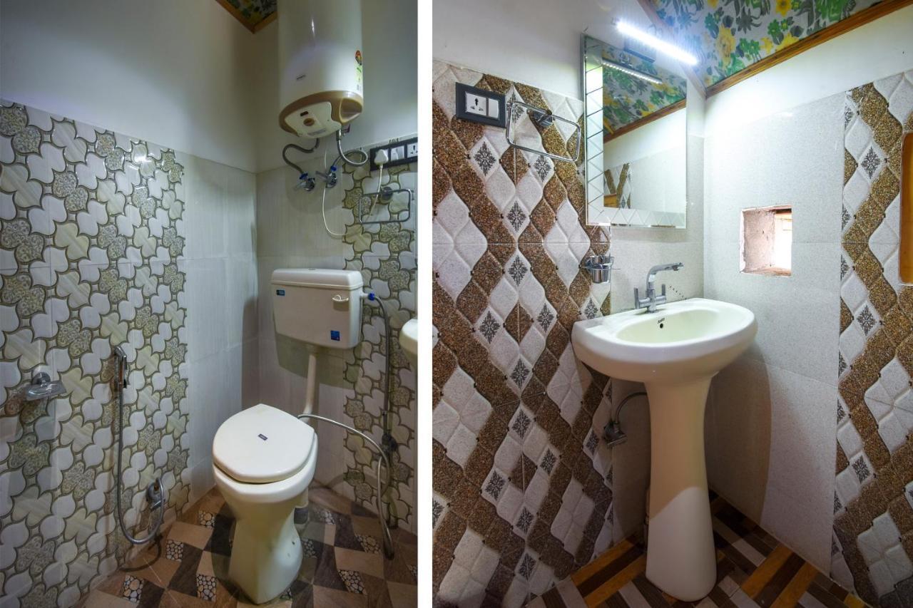 Oyo Hotel New Divine Kashmir Durgjan Phòng bức ảnh