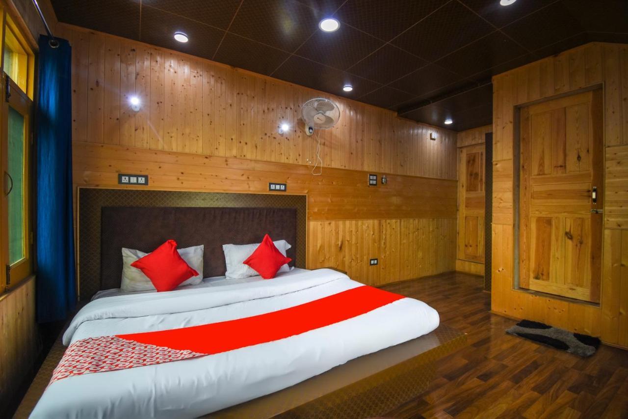 Oyo Hotel New Divine Kashmir Durgjan Ngoại thất bức ảnh